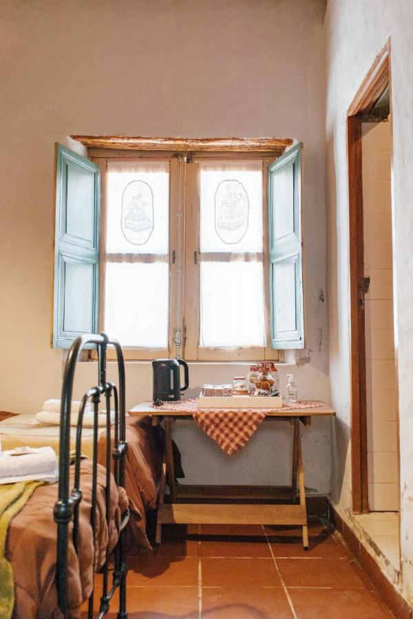 Casa De La Flia. Sanchez Bed and Breakfast Humahuaca Εξωτερικό φωτογραφία